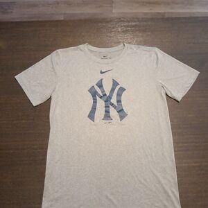 Nike Men's Beige T-Shirt with Navy Logo